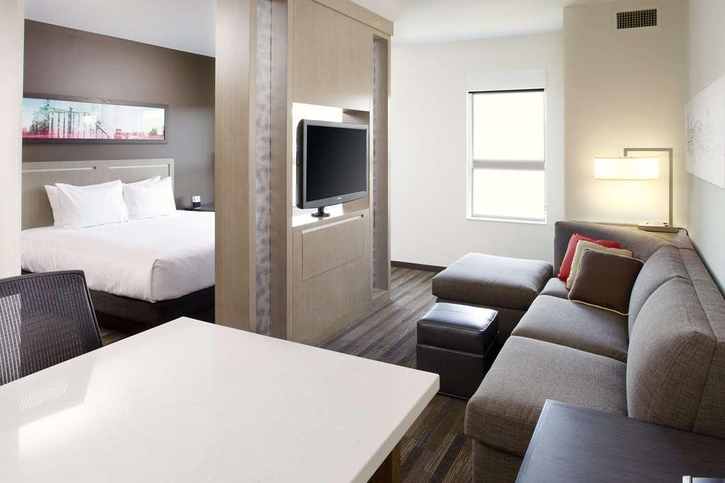 Hyatt House Pittsburgh-South Side Hotel Стая снимка