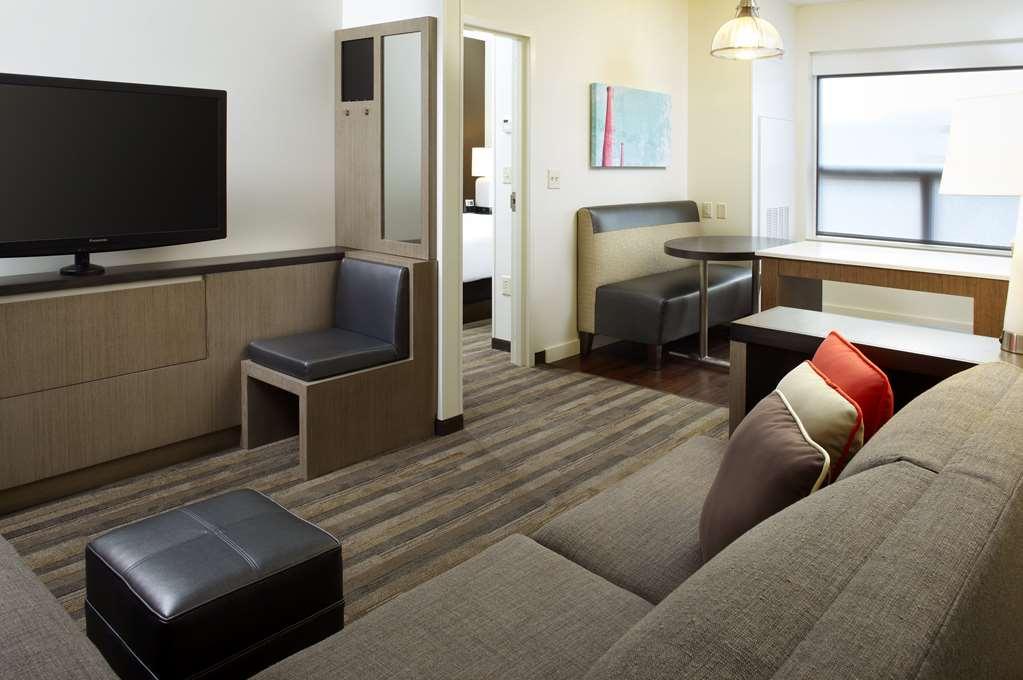 Hyatt House Pittsburgh-South Side Hotel Стая снимка